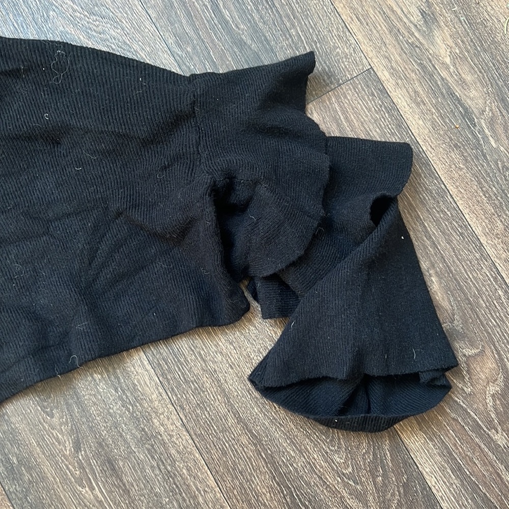 ASILIO RUFFLE SWEATER - Picture 2 of 4